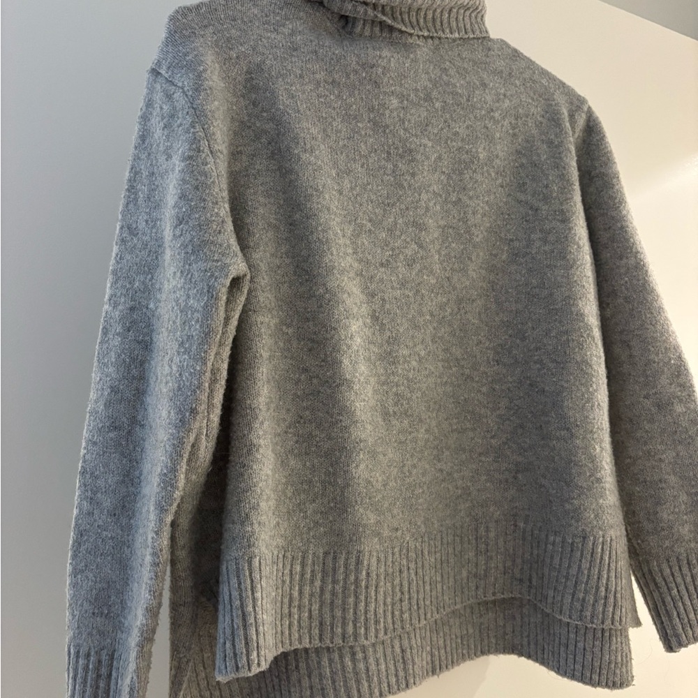 Cozy Gray Women's Sweater